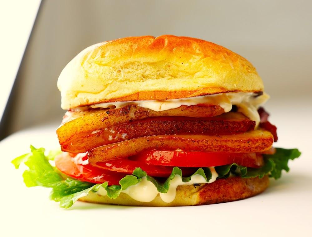 Chomp Chomp Menu image 4